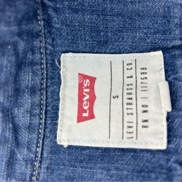 LEVIS women’s “shacket” - Picture 2 of 3